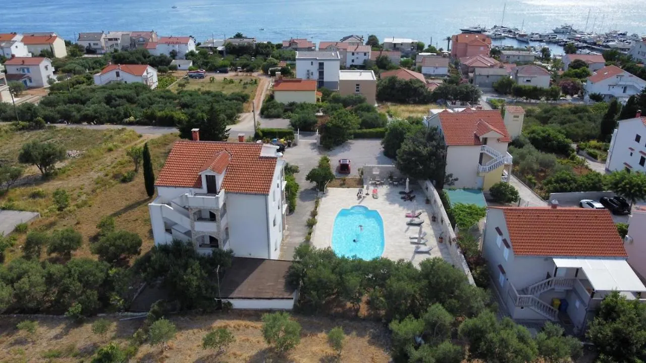 Apartments Villa Olga Rab Town
