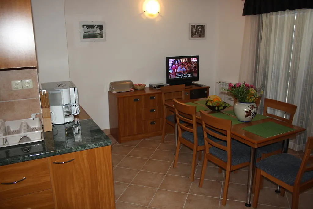 Apartments Villa Olga Rab Town 0*,