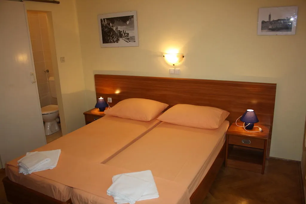 Apartments Villa Olga Rab Town Horvátország