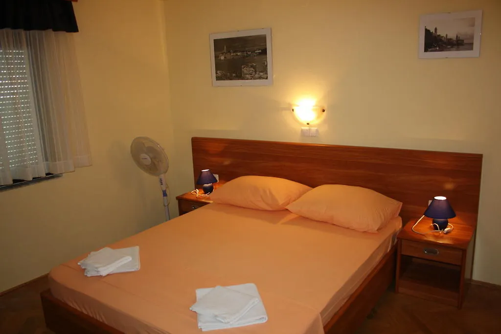 Apartments Villa Olga Rab Town
